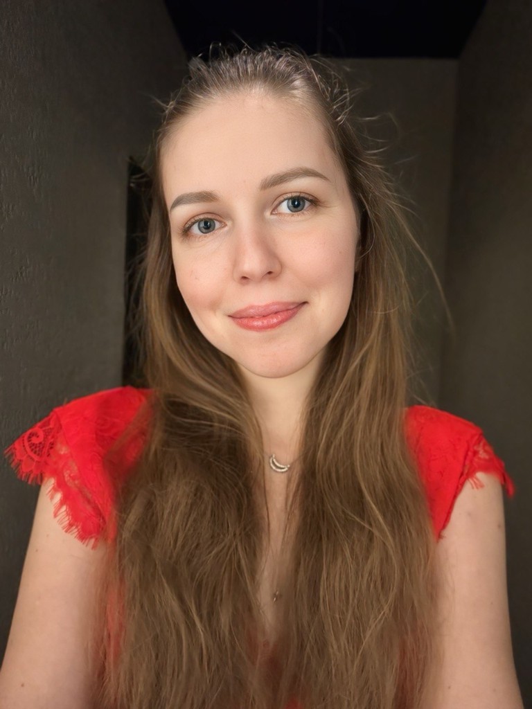 Анна Кехтер
